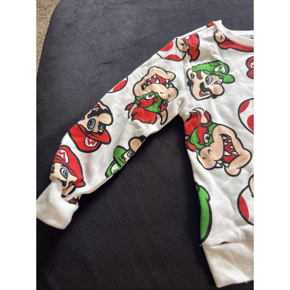 Super Mario Sweatshirt 3T NWT - Picture 2 of 6